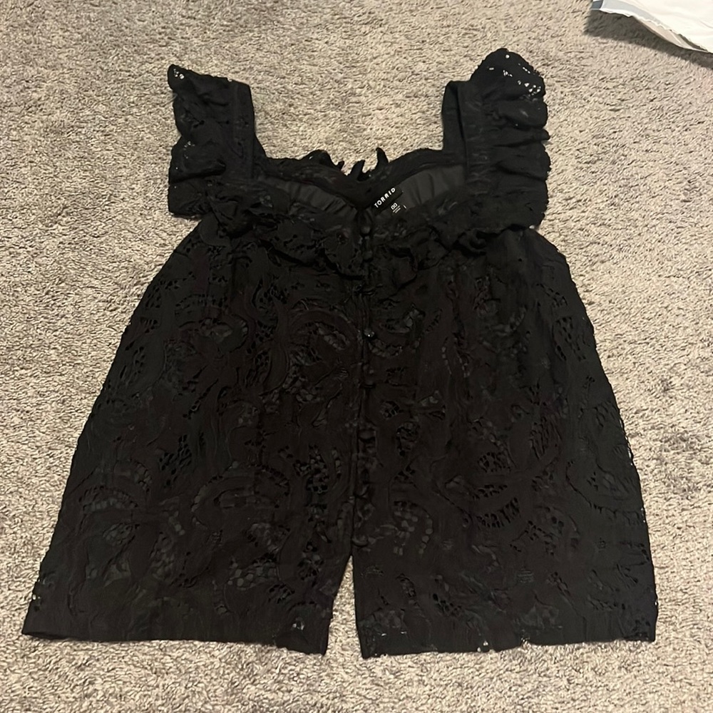 Black lace tank